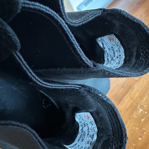 EUC Timberland Women's Carnaby Cool Chelsea Boot - Size 7, Black - Picture 7 of 10